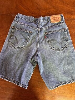 Vintage Levi’s 550 Denim Jean Shorts Distressed Medium Wash Relaxed Fit Jorts 32